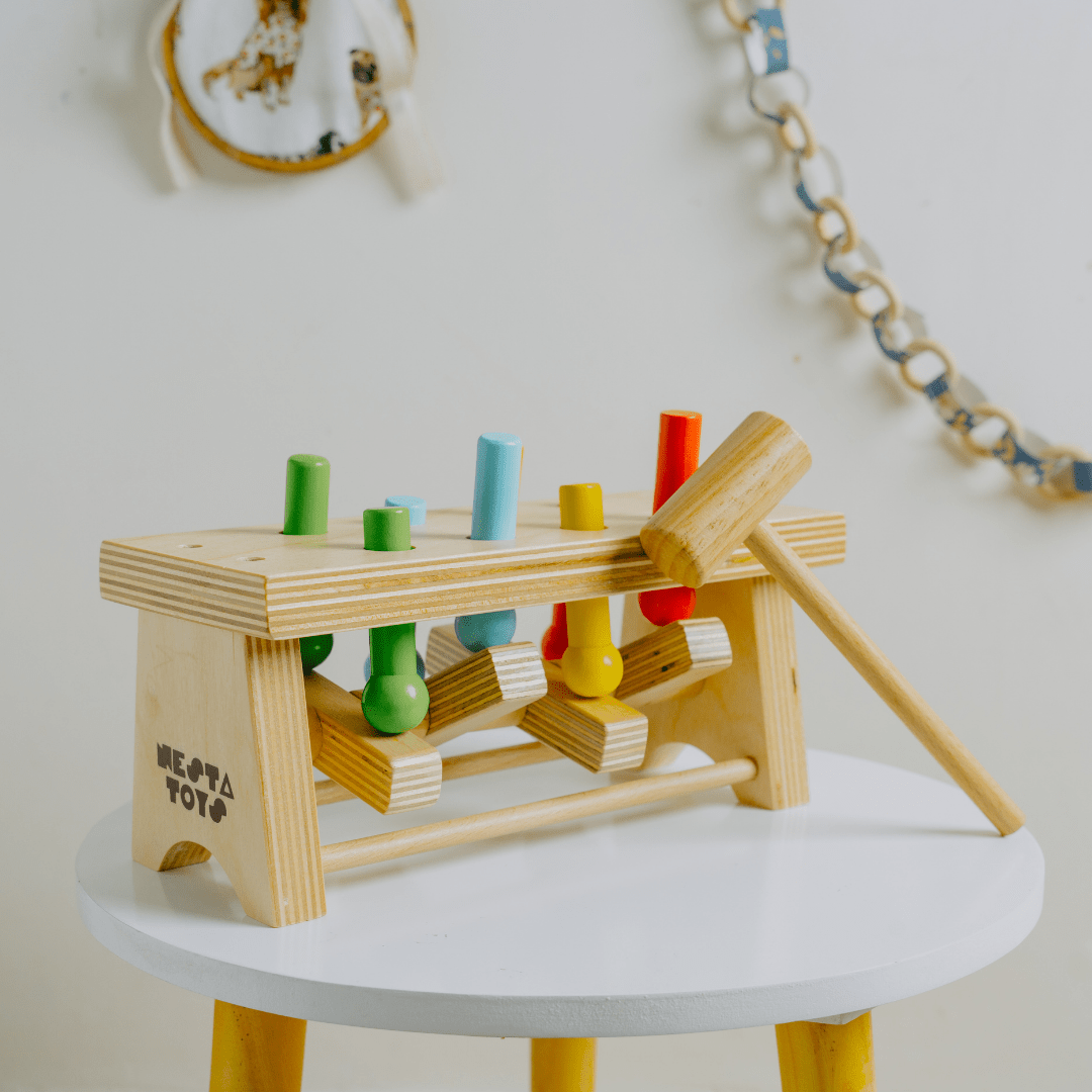 Pounding Bench Wooden Toy with Hammer