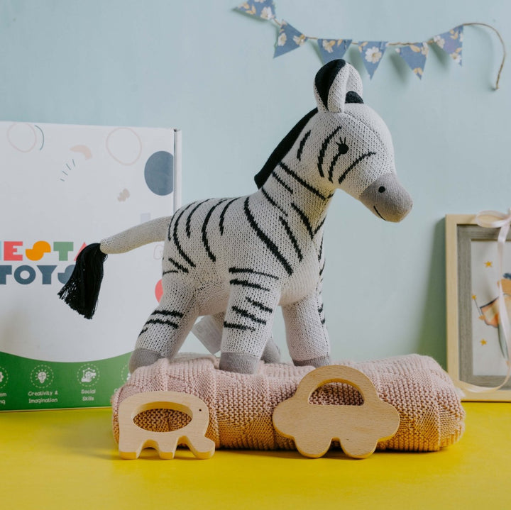 Newborn Gift Set – Swaddle, Zebra Plush Toy & Wooden Teethers
